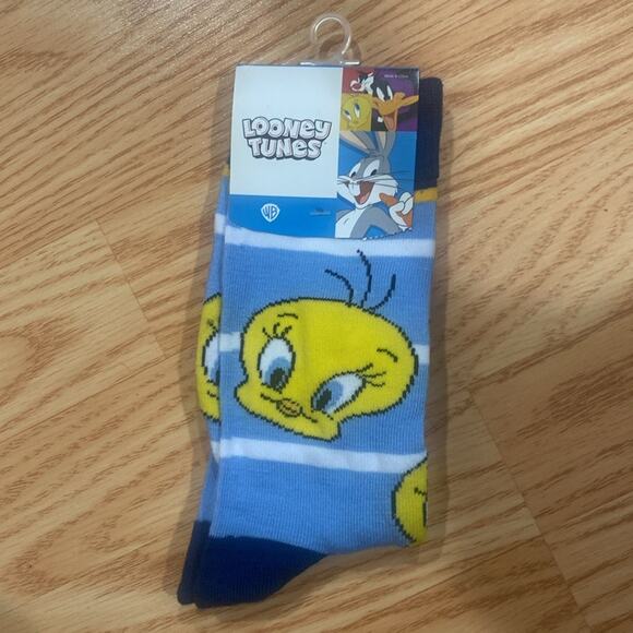 Bioworld Looney Tunes Tweety Bird Socks - Picture 5 of 6